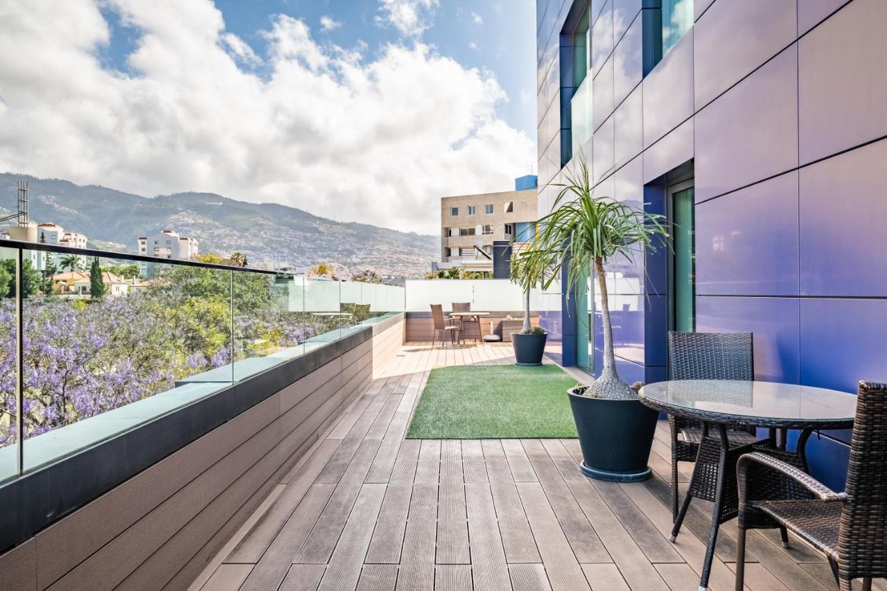 Funchal Casino View, Luxury Apartment, Big Balcony, Free Pool, Wifi And Parking
